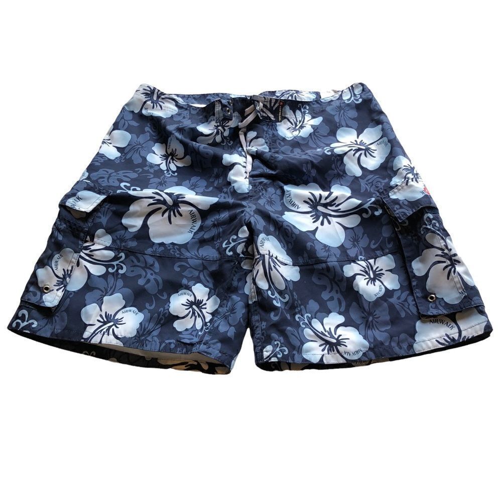 Airwalk board shorts blue and white, lined NWOT 2XL 3 pockets velcro closure